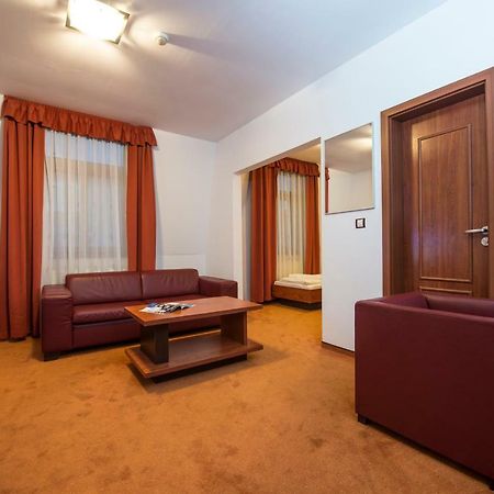 Garni Hotel Praha Trencianske Teplice Exterior photo