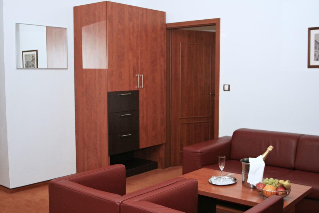 Garni Hotel Praha Trencianske Teplice Exterior photo
