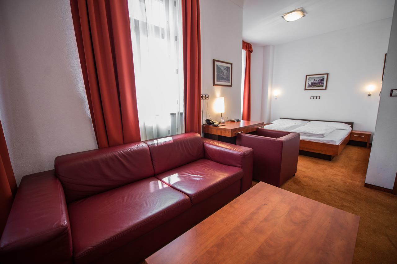 Garni Hotel Praha Trencianske Teplice Exterior photo