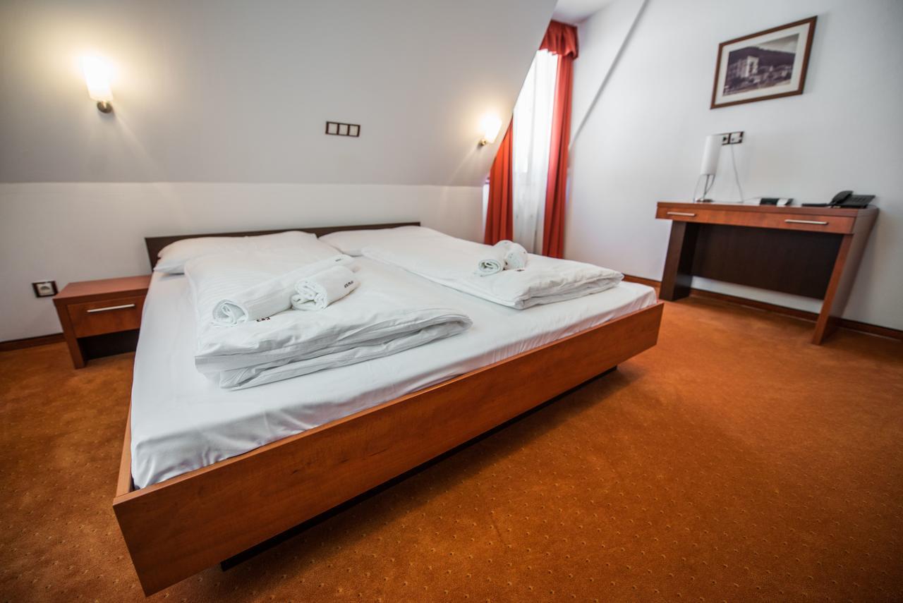 Garni Hotel Praha Trencianske Teplice Exterior photo