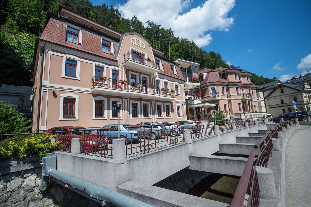 Garni Hotel Praha Trencianske Teplice Exterior photo