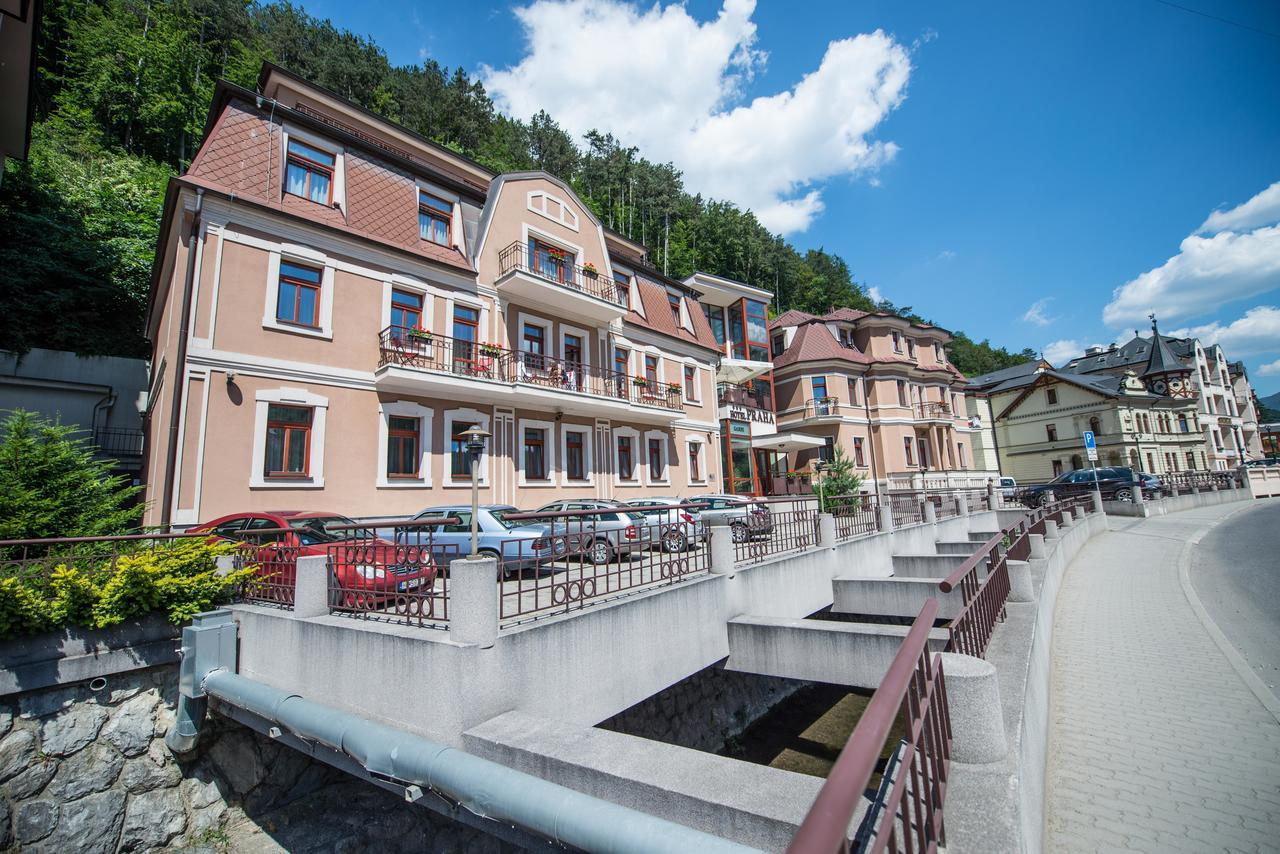 Garni Hotel Praha Trencianske Teplice Exterior photo